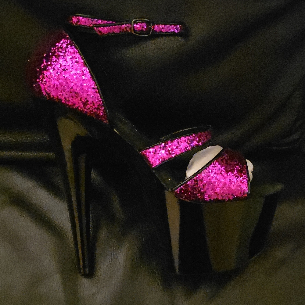 Ellie Pink and Black Glitter Heels Brand New